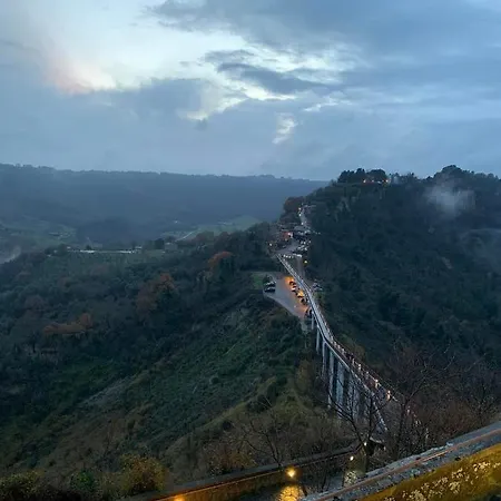 Il Vento E La Ginestra 巴尼奥雷焦